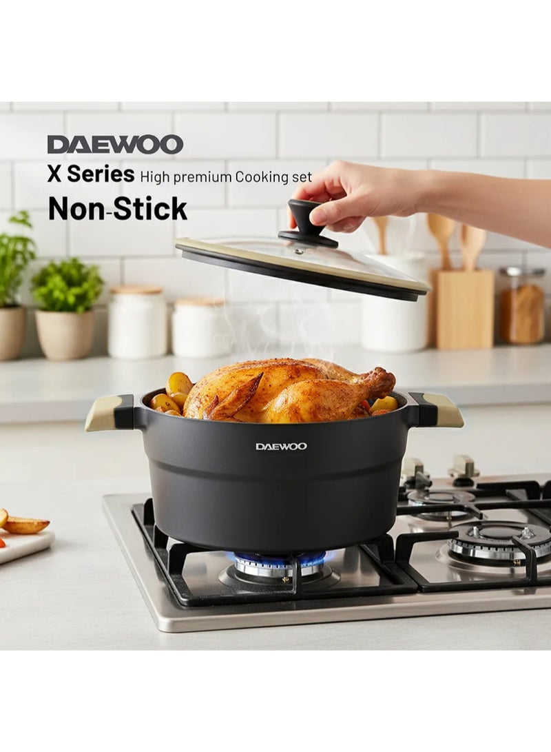 دايو قدر دايو جرانيت ضحل 28 سم مع غطاء | مصنوع من الألومنيوم المصبوب، 5 طبقات مانعة للالتصاق، متوافق مع المواقد الحثية، مقاوم للحرارة من الخارج | أسود وبني - Image 2